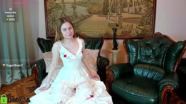 Snapshot of HillEva chatting on February 21, 9:02 am HillEva online show from February 21, 9:02 am