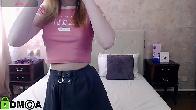 Snapshot of HillEva chatting on February 23, 9:11 am HillEva online show from February 23, 9:11 am