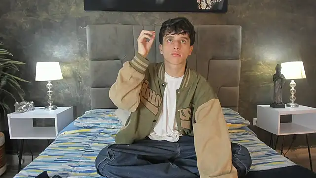 bruce hans online show from April 8, 11:43 am