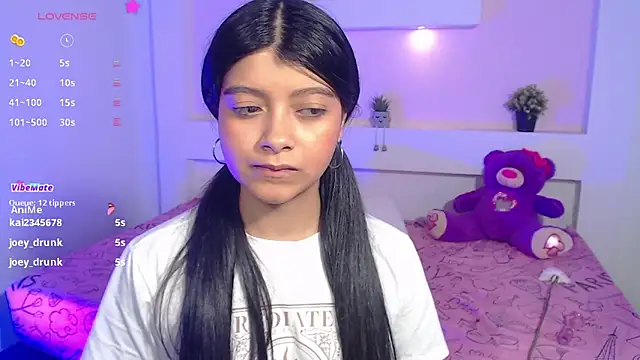 IslaBlaze online show from February 26, 8:37 am