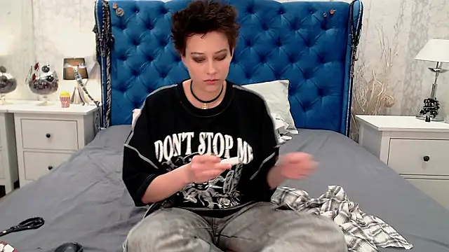 via mayer  online show from March 3, 8:48 pm