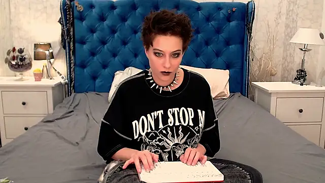 via mayer  online show from March 7, 4:53 am