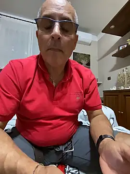 Snapshot of sempreilmio2 chatting on September 23, 10:46 pm sempreilmio2 online show from September 23, 10:46 pm