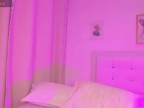 Snapshot of Missangeldust16 chatting on February 10, 12:08 pm Missangeldust16 online show from February 10, 12:08 pm