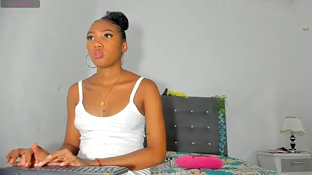 NoaBrowm online show from September 18, 10:01 pm