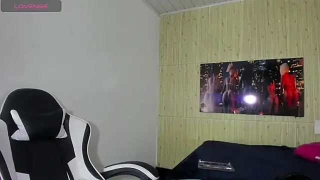 Miss sparkle00 online show from February 7, 8:01 pm