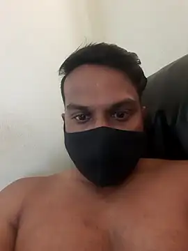 Snapshot of Chennaibull15 chatting on February 2, 6:37 am Chennaibull15 online show from February 2, 6:37 am