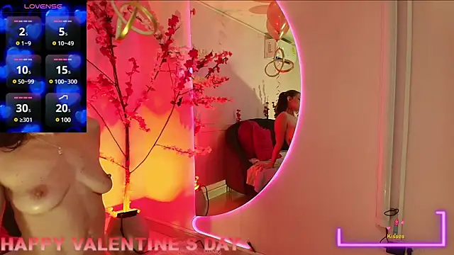 Snapshot of scarlette69 chatting on February 14, 11:31 pm scarlette69 online show from February 14, 11:31 pm