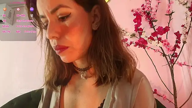 Snapshot of scarlette69 chatting on March 12, 5:24 am scarlette69 online show from March 12, 5:24 am