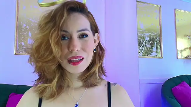 Snapshot of scarlette69 chatting on October 10, 7:57 pm scarlette69 online show from October 10, 7:57 pm