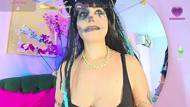 Snapshot of scarlette69 chatting on October 31, 7:59 pm scarlette69 online show from October 31, 7:59 pm