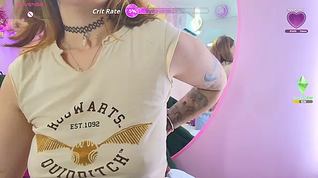 Snapshot of scarlette69 chatting on November 2, 7:49 pm scarlette69 online show from November 2, 7:49 pm