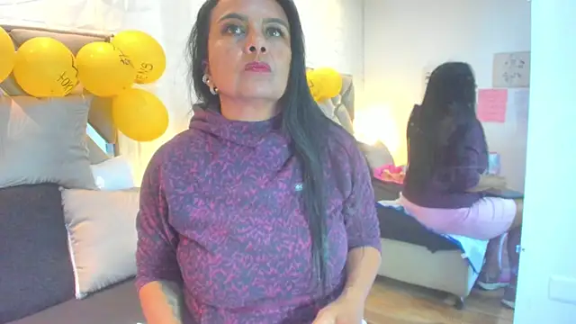 raquell moore online show from December 22, 5:32 pm