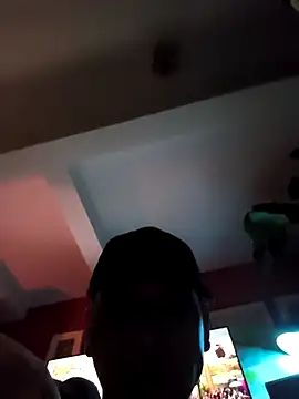 Thomaszz3 online show from May 5, 2:19 am
