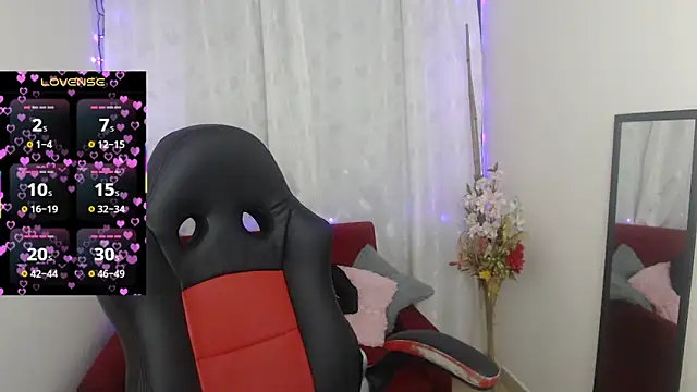 Snapshot of miss_moonlight chatting on March 15, 11:39 pm miss moonlight online show from March 15, 11:39 pm