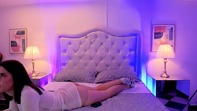 ethan and ava online show from February 5, 1:44 pm