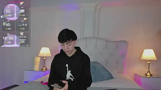 ethan and ava online show from March 11, 1:45 pm