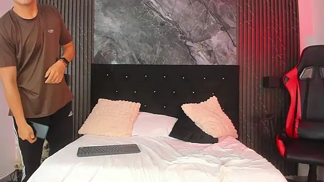 vanilla hot online show from January 27, 1:19 pm