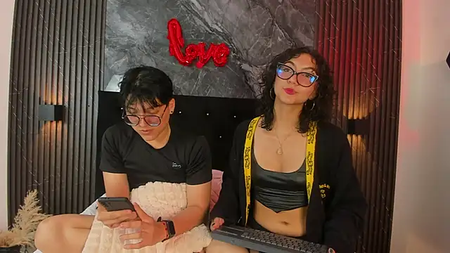 vanilla hot online show from February 16, 7:16 pm