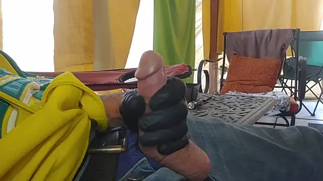 bwcbeat83 online show from February 28, 10:44 pm