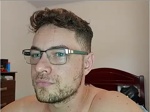 Dyllan   online show from April 16, 5:14 pm