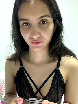 Bella still online show from September 21, 12:51 pm