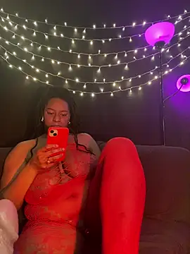 xoxoHotCoCo online show from January 11, 10:26 pm