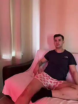 Snapshot of GeraBoobsi chatting on March 8, 6:21 am GeraBoobsi online show from March 8, 6:21 am