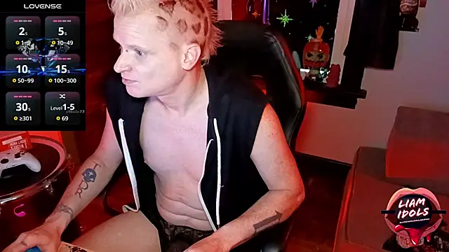 LiamIdols online show from October 13, 9:15 pm