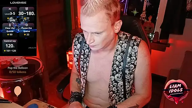 LiamIdols online show from November 4, 8:08 pm