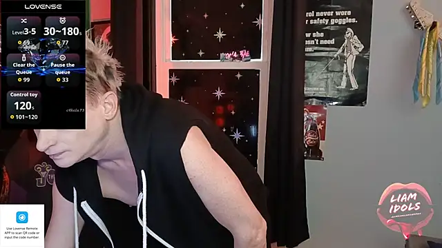 LiamIdols online show from February 24, 6:39 pm