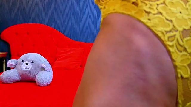 Snapshot of SelenaNoir chatting on February 14, 5:19 am SelenaNoir online show from February 14, 5:19 am