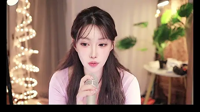 Snapshot of Dou-Dou-er chatting on March 3, 5:18 pm Dou-Dou-er online show from March 3, 5:18 pm