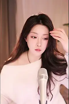 Snapshot of Dou-Dou-er chatting on March 4, 7:41 am Dou-Dou-er online show from March 4, 7:41 am