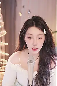 Snapshot of Dou-Dou-er chatting on March 7, 4:02 am Dou-Dou-er online show from March 7, 4:02 am