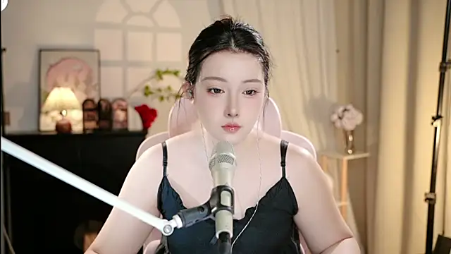 Snapshot of Dou-Dou-er chatting on October 11, 12:04 pm Dou-Dou-er online show from October 11, 12:04 pm