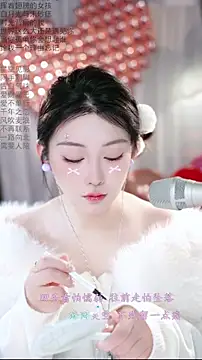 Snapshot of Dou-Dou-er chatting on February 14, 1:02 am Dou-Dou-er online show from February 14, 1:02 am