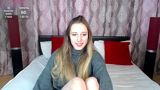 Snapshot of blondyriss chatting on February 5, 2:16 pm blondyriss online show from February 5, 2:16 pm