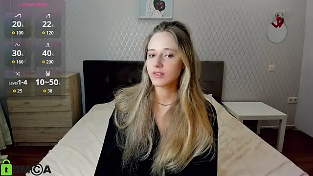 Snapshot of blondyriss chatting on September 25, 6:33 pm blondyriss online show from September 25, 6:33 pm
