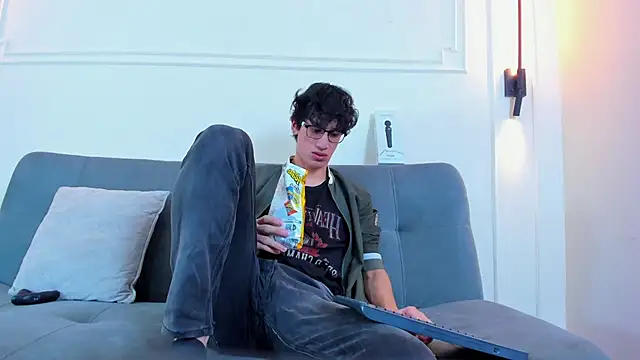 Cum hunters online show from February 6, 3:22 am