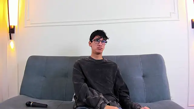 Cum hunters online show from April 8, 3:28 am