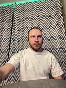 Snapshot of _XxX-XxX_ chatting on January 30, 12:18 am XxX-XxX online show from January 30, 12:18 am