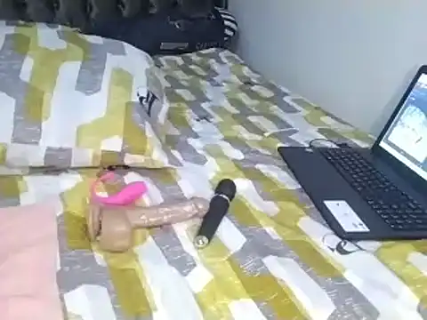 Snapshot of Chandy012 chatting on September 12, 10:21 pm Chandy012 online show from September 12, 10:21 pm