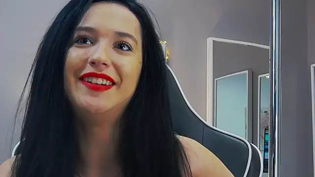 Snapshot of Eva_Lovvia_ chatting on January 28, 12:15 am Eva Lovvia  online show from January 28, 12:15 am