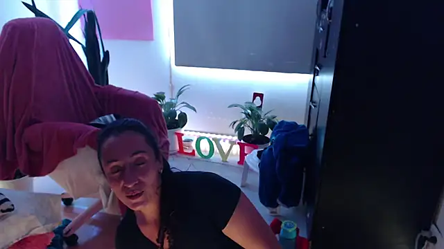 samy love35 online show from October 20, 9:15 pm