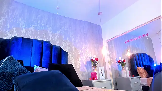 Isis ariany  online show from October 28, 12:41 pm