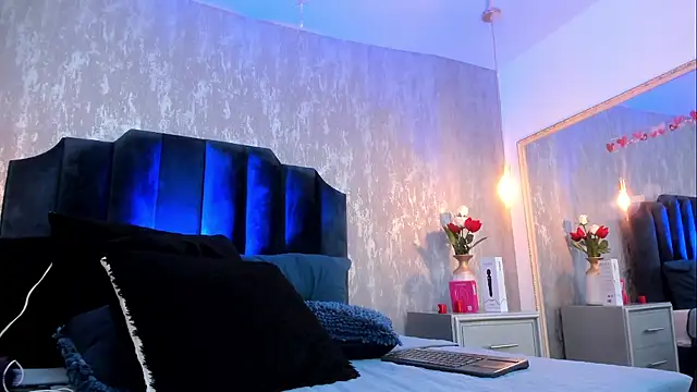 Isis ariany  online show from November 4, 12:37 pm