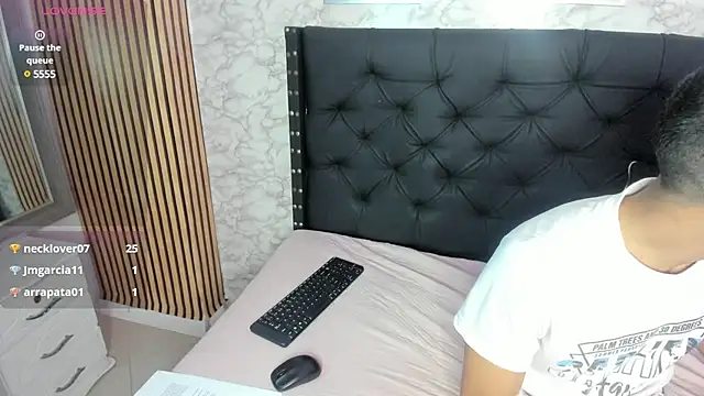 Snapshot of stefany_pablo1 chatting on February 11, 3:29 pm stefany pablo1 online show from February 11, 3:29 pm