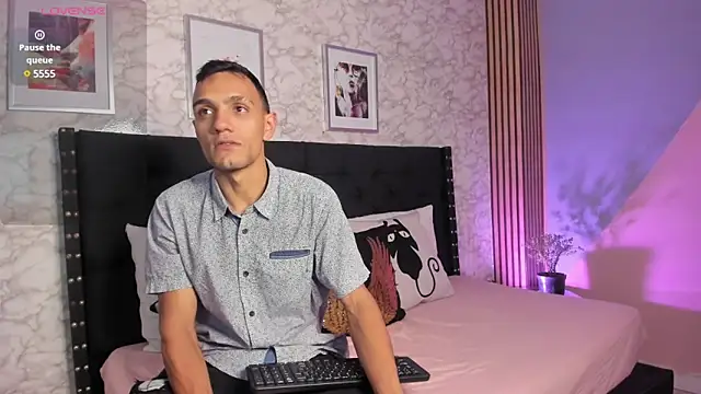 Snapshot of stefany_pablo1 chatting on February 21, 12:28 pm stefany pablo1 online show from February 21, 12:28 pm