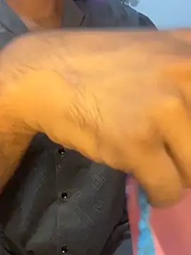 Snapshot of DrinkLikeFish chatting on March 21, 3:13 pm DrinkLikeFish online show from March 21, 3:13 pm